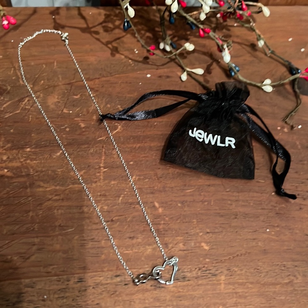 Jewelry silver 20” infinity/heart necklace NWOT🥰